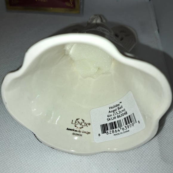 NIB- 8-inch Dillards Musical Angel & Lenox Angel Bell -24K Gold & Porcelain - Picture 5 of 8